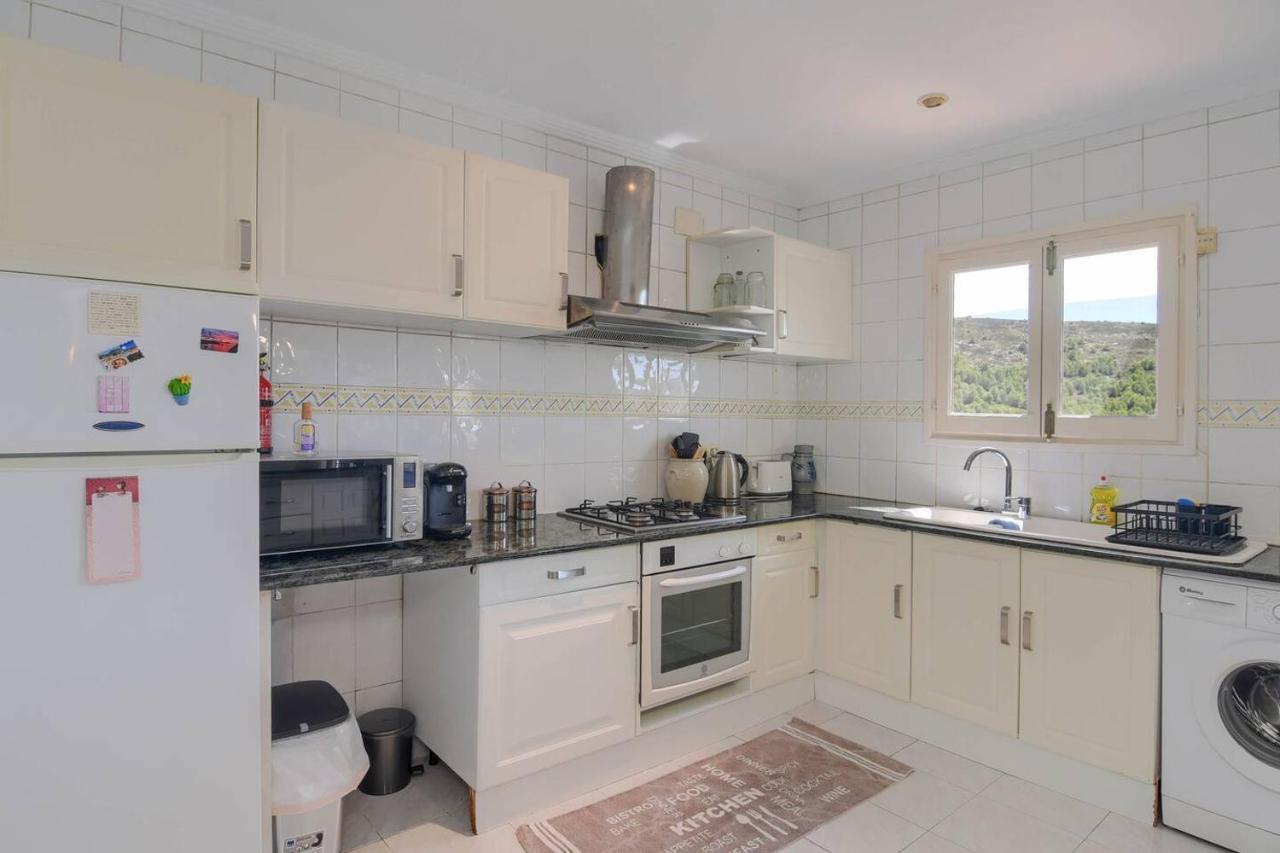Stunning Mountain View Bungalow In Moraira Teulada Exteriör bild